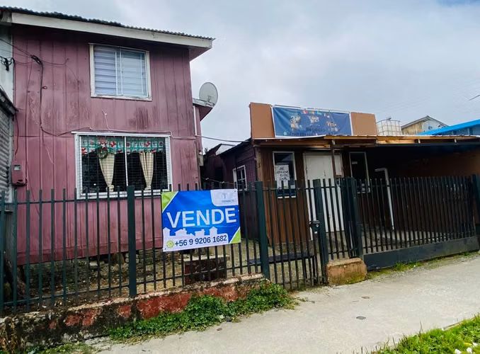 CASA EN VENTA EN PUERTO MONTT BUENA CONECTIVIDAD - Imagen 2