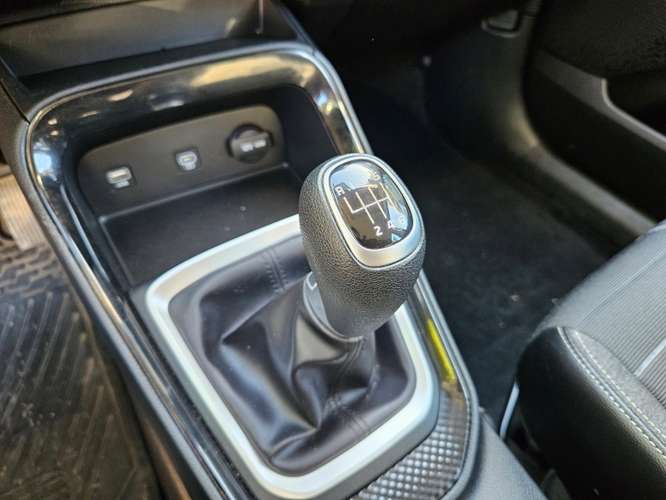 Kia Sonet Sonet Ex 4x2 Mt 1.5 2025 - Imagen 18