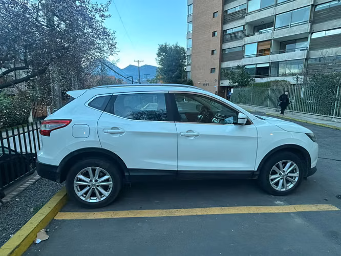 Nissan Qashqai Sense 2017 2.0 Bencinero – Manual - Imagen 8