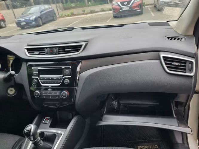 Nissan Qashqai Sense 2017 2.0 Bencinero – Manual - Imagen 4