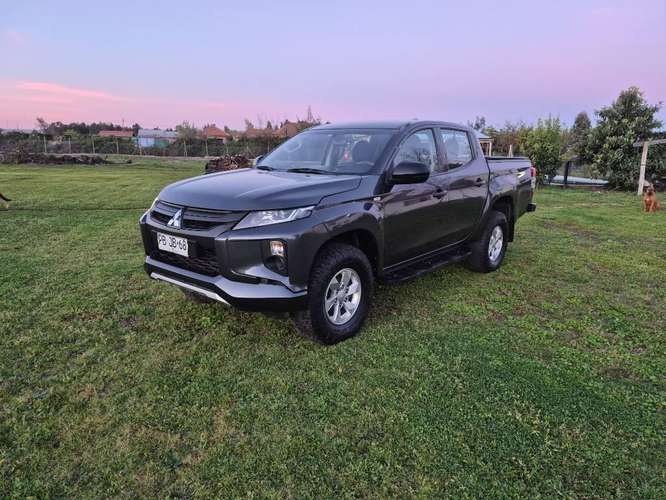 Mitsubishi l200 año 2021 Diesel - Imagen 4