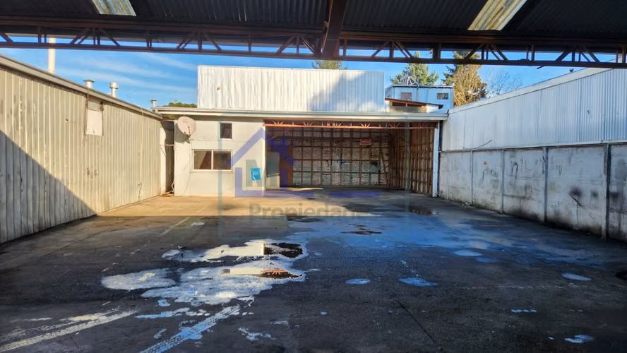 Arriendo Amplio Local Comercial / Galpón con Oficinas - Centro Concepción (Calle Heras 447)