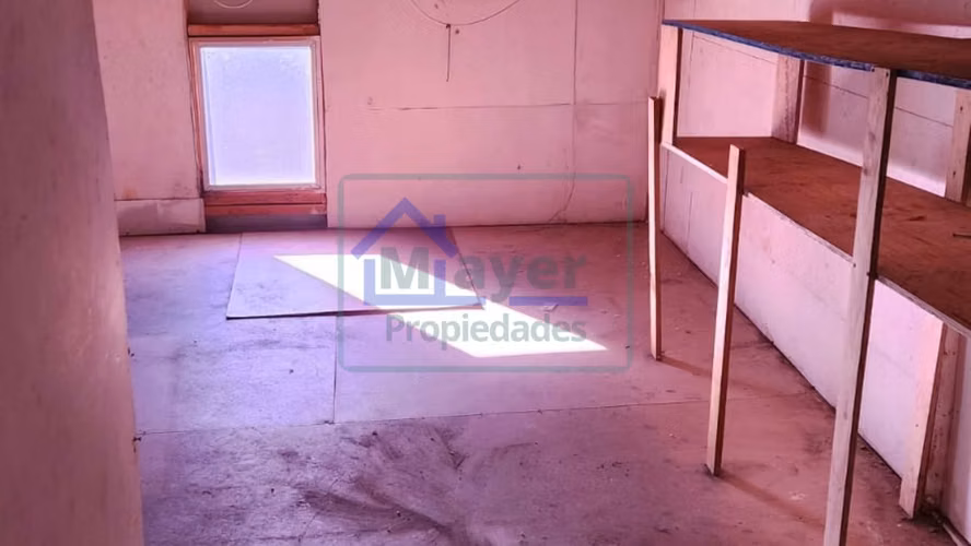 Arriendo Amplio Local Comercial / Galpón con Oficinas - Centro Concepción (Calle Heras 447)