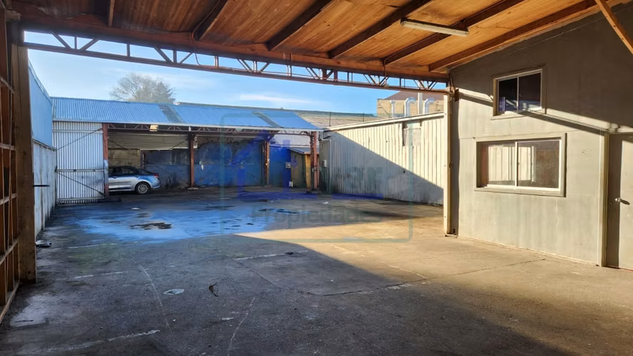 Arriendo Amplio Local Comercial / Galpón con Oficinas - Centro Concepción (Calle Heras 447)