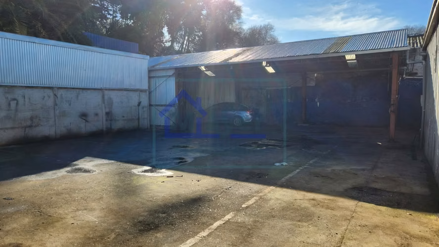Arriendo Amplio Local Comercial / Galpón con Oficinas - Centro Concepción (Calle Heras 447)
