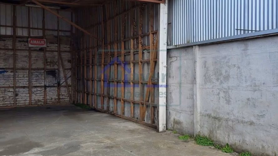 Arriendo Amplio Local Comercial / Galpón con Oficinas - Centro Concepción (Calle Heras 447)