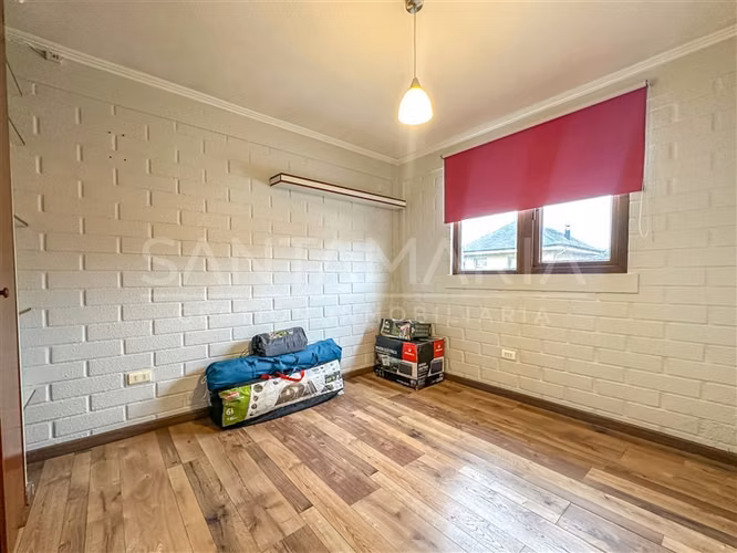 Arriendo casa 2 Dormitorios con estacionamiento, en Hualpén