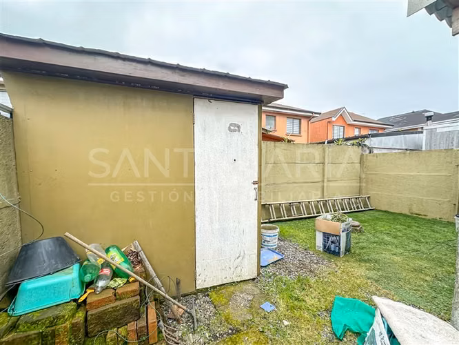 Arriendo casa 2 Dormitorios con estacionamiento, en Hualpén