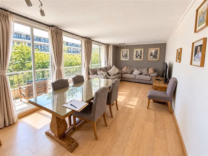 Departamento en arriendo de 4 dorm. en Providencia