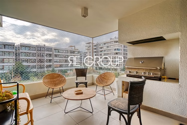 Departamento en venta de 3 dorm. en Lo Barnechea