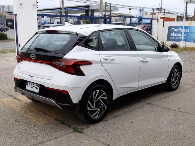 HYUNDAI I20 2025 - Imagen 4