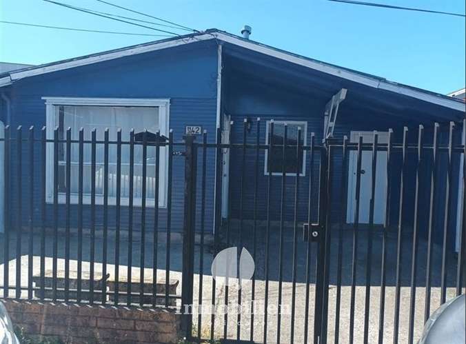 Acogedora casa 2D, excelente ubicación, espacios funcionales