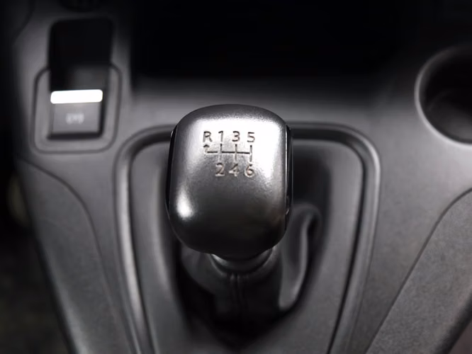 PEUGEOT PARTNER 2024 - Imagen 19