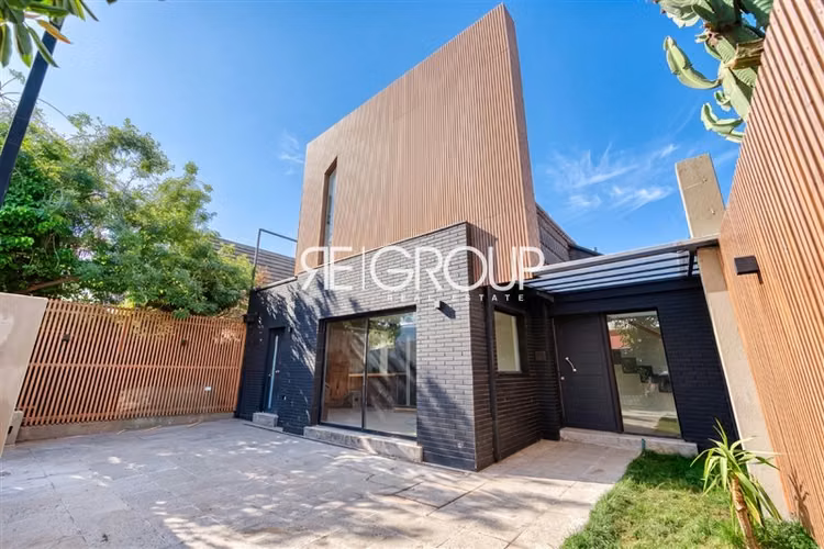 Casa en venta de 3 dorm. en Vitacura