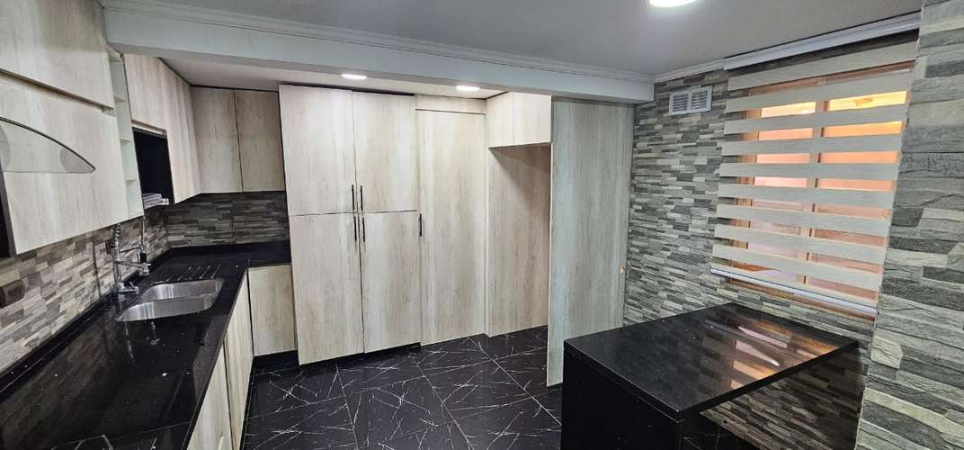 CASA AISLADA EN CONDOMINIO CERRILLOS