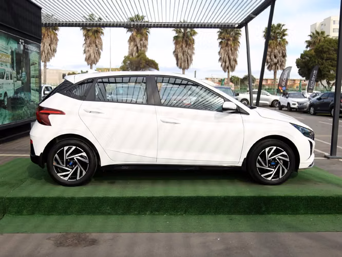 HYUNDAI I20 2025 - Imagen 4