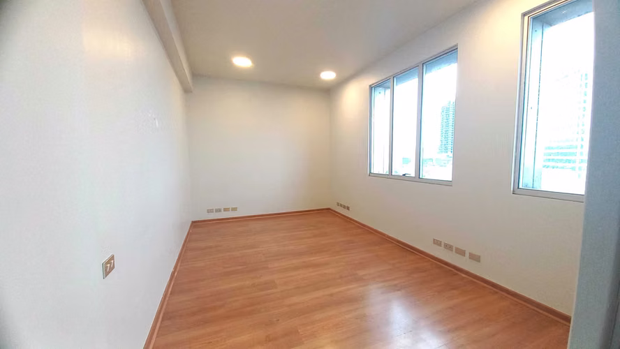 Oficina Moderna y Luminosa con Vistas (184669)
