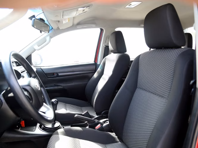 TOYOTA HILUX 2023 - Imagen 12