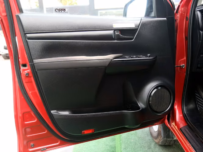 TOYOTA HILUX 2023 - Imagen 11