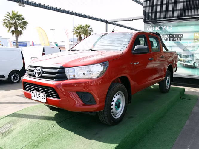 TOYOTA HILUX 2023