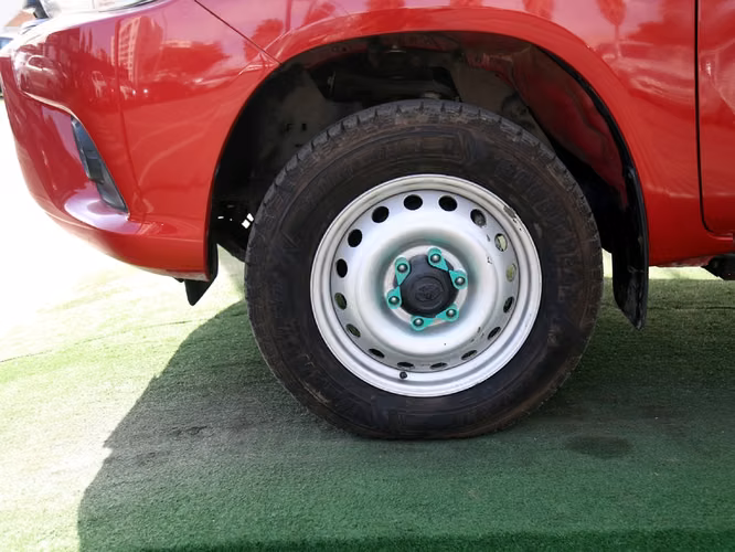 TOYOTA HILUX 2023 - Imagen 10