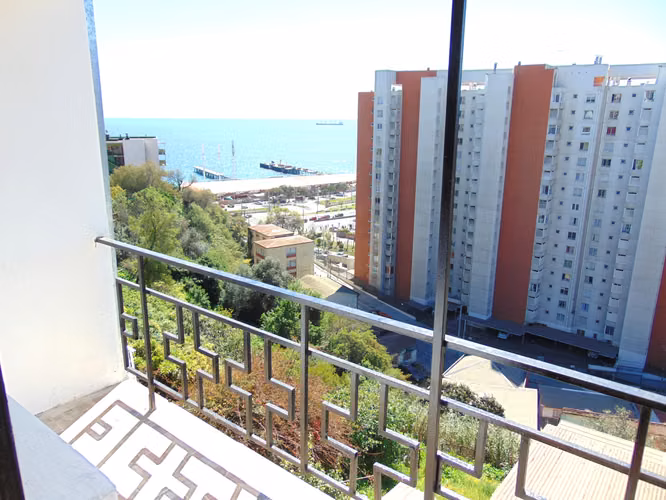 Arriendo Casa 120 m2, 4 Habitaciones, Cerro Placeres