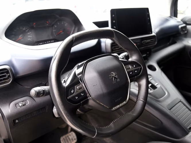 PEUGEOT RIFTER 2024 - Imagen 15