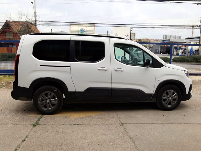 PEUGEOT RIFTER 2024 - Imagen 4