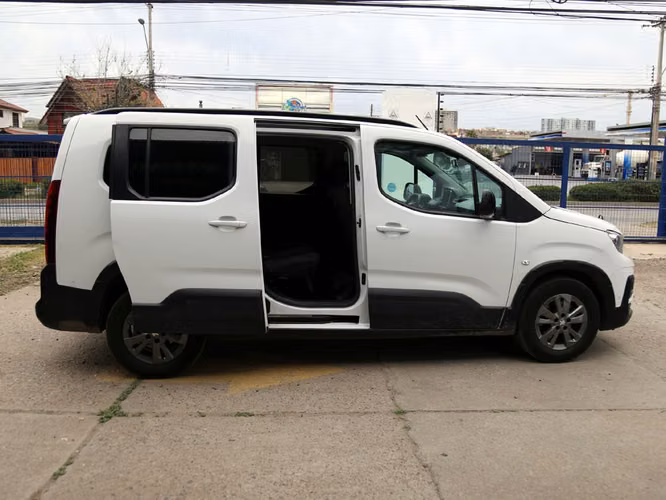PEUGEOT RIFTER 2024 - Imagen 6