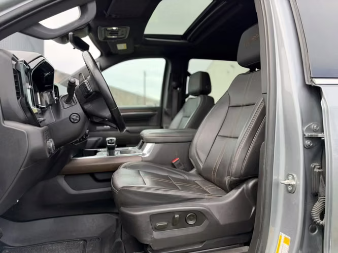 Chevrolet Silverado 3.0 HIGH COUNTRY 4X4 AT 4P	 2024 - Imagen 10