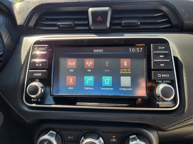 Nissan Versa 1.6 SENSE 4X2 MT 4P 2025 - Imagen 13