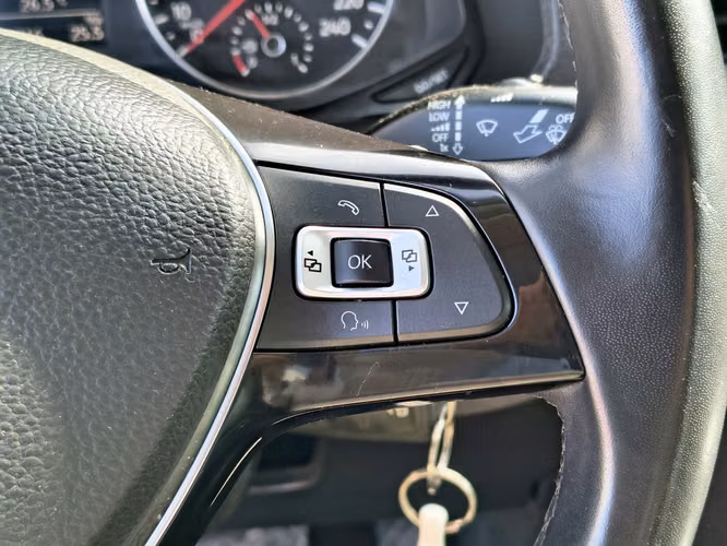 VOLKSWAGEN AMAROK 2023 - Imagen 15