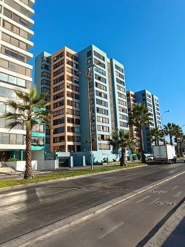 DEPARTAMENTO CON INCREIBLE UBICACION FRENTE AL MAR SECTOR BALNEARIO MUNICIPAL