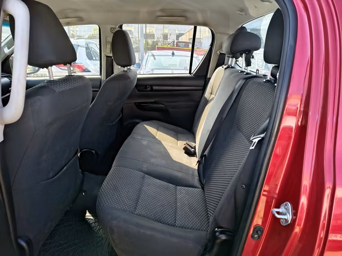 TOYOTA HILUX 2023 - Imagen 15