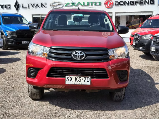 TOYOTA HILUX 2023 - Imagen 2