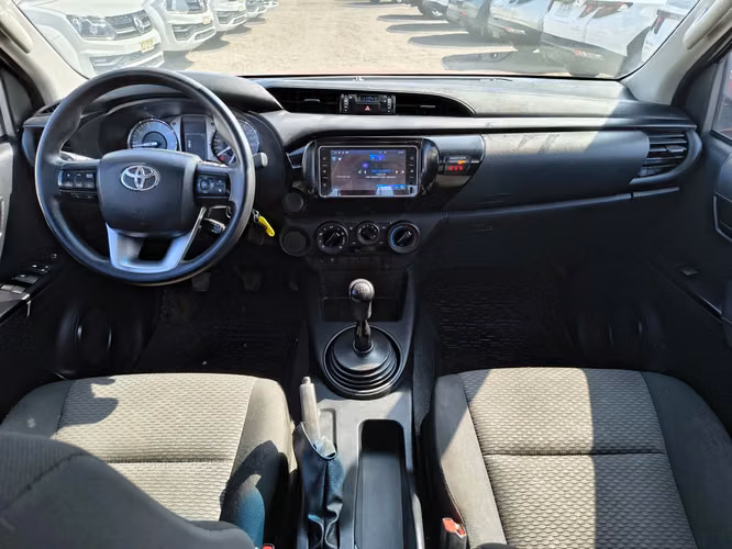 TOYOTA HILUX 2023 - Imagen 16