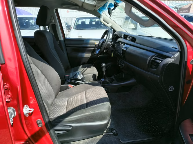 TOYOTA HILUX 2023 - Imagen 20