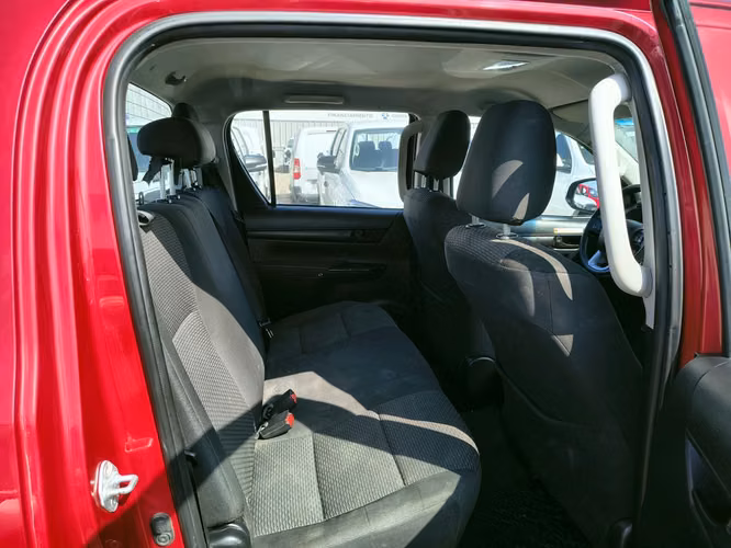 TOYOTA HILUX 2023 - Imagen 19