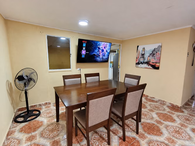 Casa de 3 dormitorios con patio en Las Compañías, La Serena