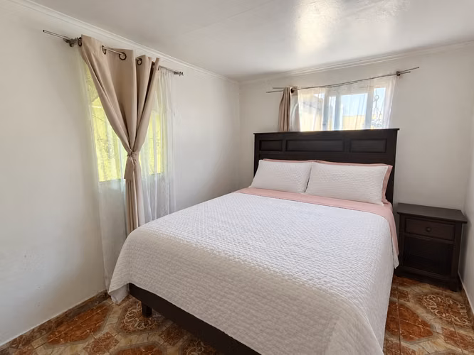 Casa de 3 dormitorios con patio en Las Compañías, La Serena - Imagen 7
