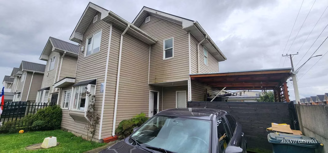 VENTA CASA ESQUINA EN MIRADOR EN PUERTO VARAS  (184695)