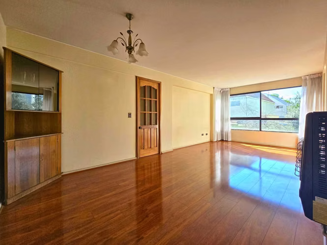 3 D / 2 B + Pieza de Serv. Se Estudian Ofertas (184699)