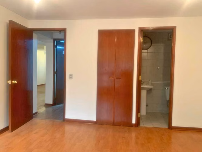 Oficina de 145 m2 con siete privados (39099) - Imagen 6