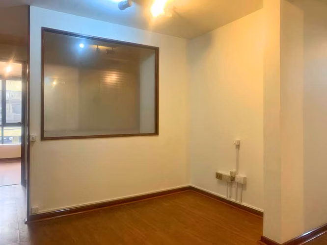 Oficina de 145 m2 con siete privados (39099) - Imagen 4