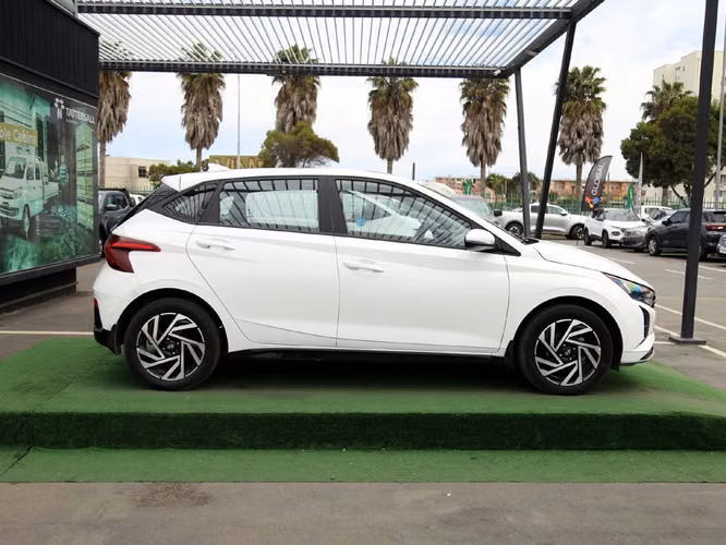 HYUNDAI I20 2025 - Imagen 4