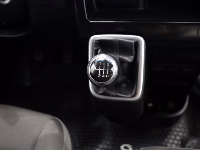 HYUNDAI STARIA 2023 - Imagen 18