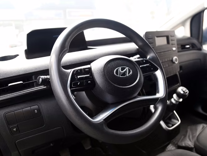 HYUNDAI STARIA 2023 - Imagen 15