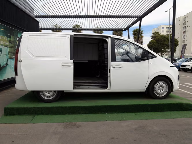 HYUNDAI STARIA 2023 - Imagen 5
