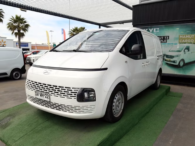 HYUNDAI STARIA 2023