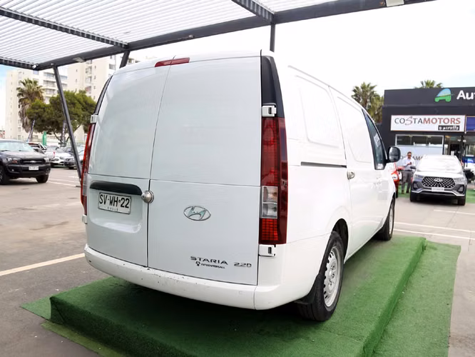 HYUNDAI STARIA 2023 - Imagen 7